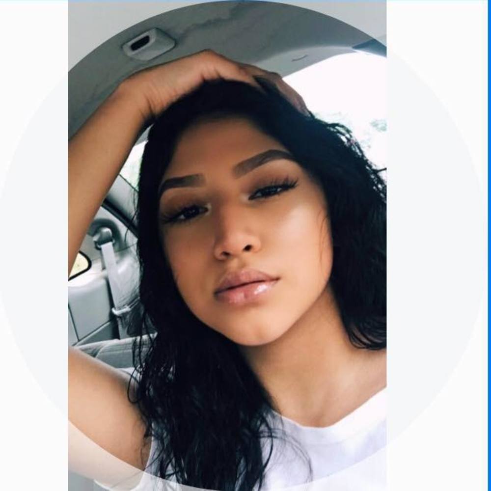 Meet your Posher, Alondra